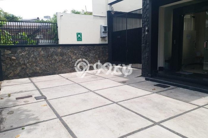 Area Ramai! Ruko Dijual di Tegalsari untuk Bisnis Luas Bangunan 347m2 Area Ramai! Ruko Dijual di Tegalsari untuk Bisnis Luas Bangunan 347m2