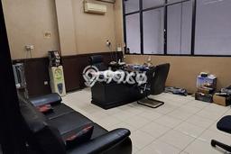 Ruko Disewakan di Kawasan Ramai Gubeng, Surabaya Ruko Disewakan di Kawasan Ramai Gubeng, Surabaya