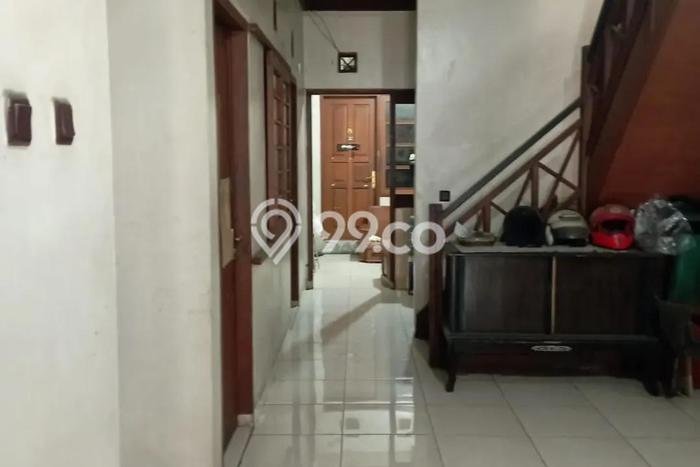 Dijual Rumah Kost di Pungkur, Bandung, 15 KT, 4 KM, Bangunan 300m2 Dijual Rumah Kost di Pungkur, Bandung, 15 KT, 4 KM, Bangunan 300m2