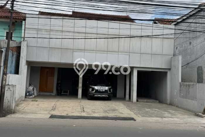 Ruko Disewa di Bandung dengan LB 500m2 Area Komersial Ramai Ruko Disewa di Bandung dengan LB 500m2 Area Komersial Ramai