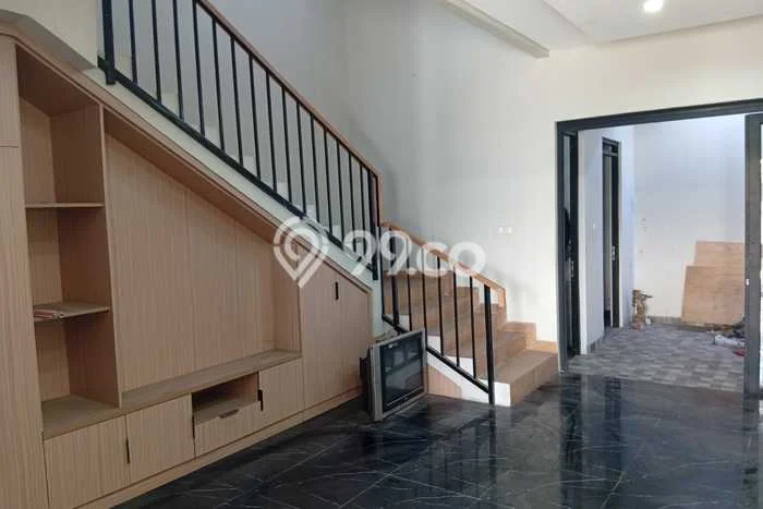 Hunian Elit LB 140m2 Siap Pakai Desain Elegan di Holis Cigondewah, Bandung Hunian Elit LB 140m2 Siap Pakai Desain Elegan di Holis Cigondewah, Bandung