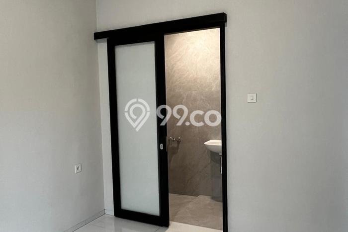 Rumah Modern 4 KT LT 107m2 di BKR Rumah Modern 4 KT LT 107m2 di BKR