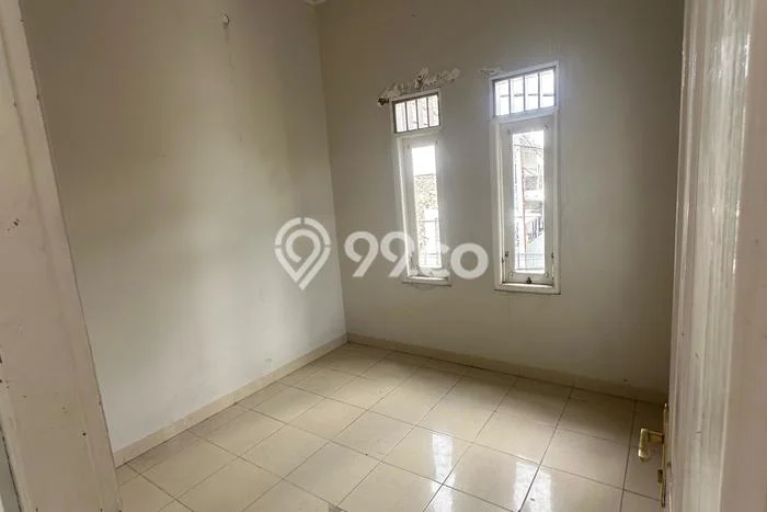 Siap Huni Hunian Elit 4 Kamar di Depok Dekat ke Mana Pun Siap Huni Hunian Elit 4 Kamar di Depok Dekat ke Mana Pun