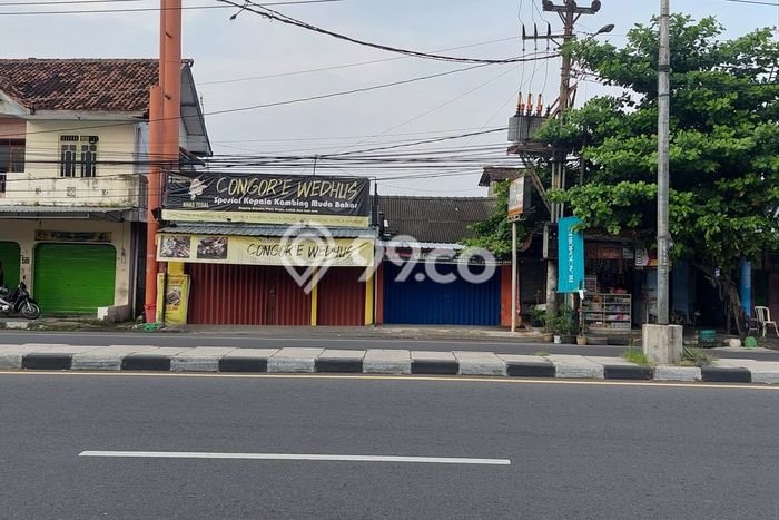 Ruko Bagus Dijual LB 1m2 Lokasi Strategis Sleman Area Cocok untuk Bisnis Ruko Bagus Dijual LB 1m2 Lokasi Strategis Sleman Area Cocok untuk Bisnis