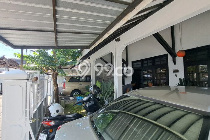 Rumah Mewah Dijual LT 232m2 di Depok, Sleman Rumah Mewah Dijual LT 232m2 di Depok, Sleman