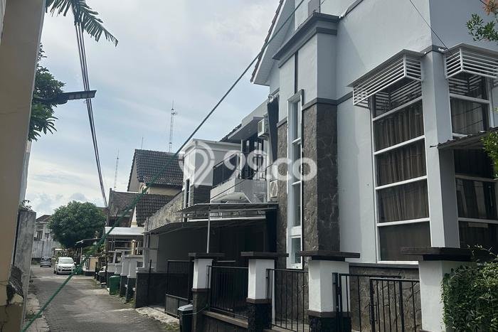 Siap Huni Hunian Elit 4 Kamar di Depok Dekat ke Mana Pun Siap Huni Hunian Elit 4 Kamar di Depok Dekat ke Mana Pun