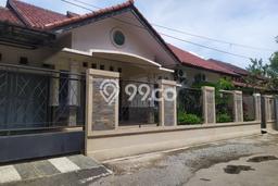 Rumah Modern 4 Kamar LT 320m2 di Cirebon Kota Rumah Modern 4 Kamar LT 320m2 di Cirebon Kota