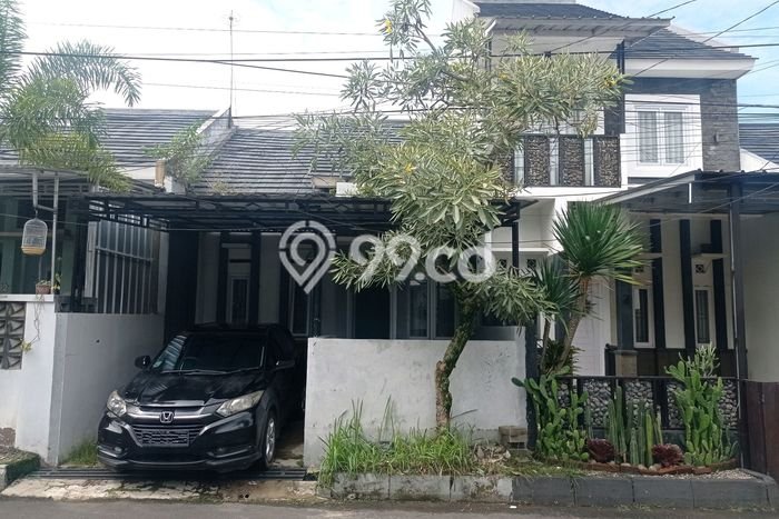 Rumah Terawat di Cihanjuang, Bandung, LT 72m2m², LB 60m2m² Rumah Terawat di Cihanjuang, Bandung, LT 72m2m², LB 60m2m²