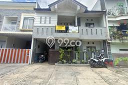 Dijual Cepat Rumah LT 80m2m² / LB 180m2m² di Kawasan Bisnis Buah Batu, Bandung Dijual Cepat Rumah LT 80m2m² / LB 180m2m² di Kawasan Bisnis Buah Batu, Bandung