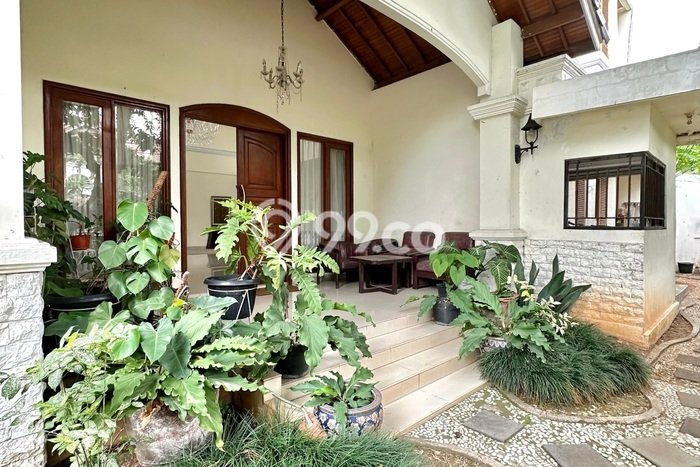 Ready to Use! Premium House LT 537m2 Desain Elegan di Pegangsaan Ready to Use! Premium House LT 537m2 Desain Elegan di Pegangsaan