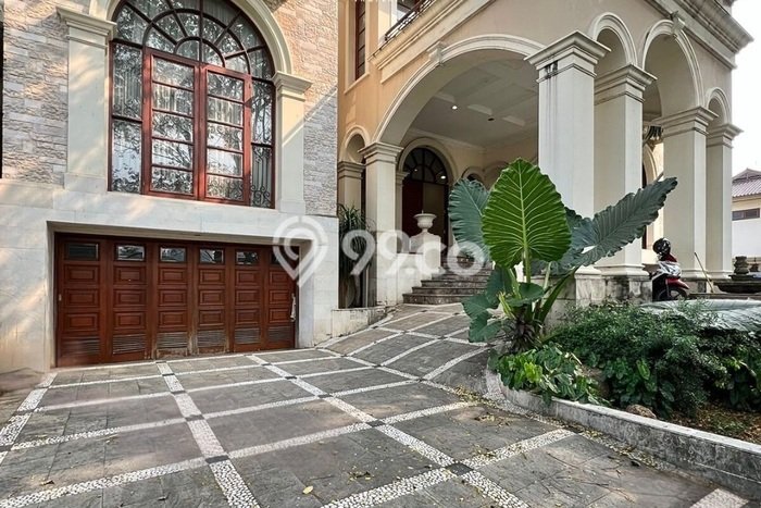 Rumah Luxury Modern Tanpa Renovasi di patra kuningan Jakarta Selatan Rumah Luxury Modern Tanpa Renovasi di patra kuningan Jakarta Selatan