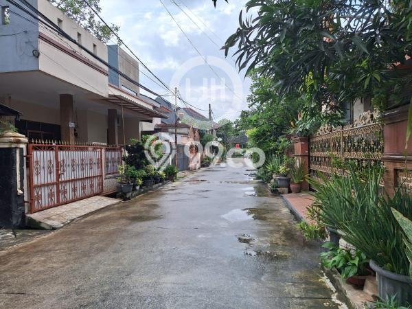 Dijual Rumah Luas Megah Dengan View Eksklusif di Taman Galaxy, Bekasi Dijual Rumah Luas Megah Dengan View Eksklusif di Taman Galaxy, Bekasi