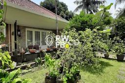 Siap Huni Rumah Mewah 6 Kamar di Menteng Dekat ke Mana Saja Siap Huni Rumah Mewah 6 Kamar di Menteng Dekat ke Mana Saja