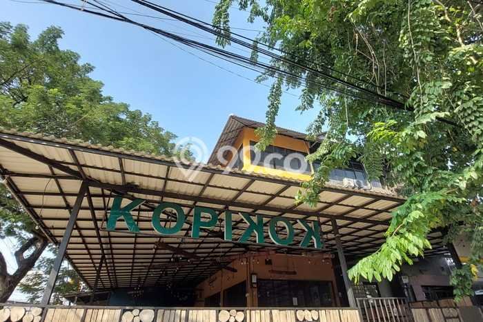 Ruko Dijual di Tebet Jakarta Selatan dengan LB 300m2 Ruko Dijual di Tebet Jakarta Selatan dengan LB 300m2
