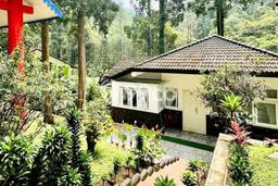 HARGA TERBAIK! Vila di Megamendung, Area 1600m2m², Area Berkembang dengan prospek naik HARGA TERBAIK! Vila di Megamendung, Area 1600m2m², Area Berkembang dengan prospek naik
