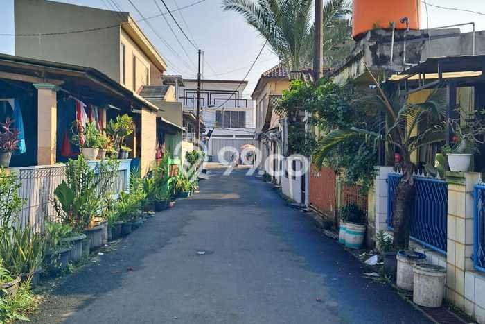 Rumah Modern Cantik 5 Kamar Siap Huni di Cilodong Rumah Modern Cantik 5 Kamar Siap Huni di Cilodong