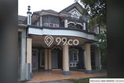 Rumah Elit Modern Tanpa Renovasi di Kota Wisata Bogor Rumah Elit Modern Tanpa Renovasi di Kota Wisata Bogor