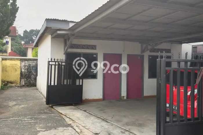Rumah Modern 8 KT LT 300m2 di Lima Puluh Rumah Modern 8 KT LT 300m2 di Lima Puluh