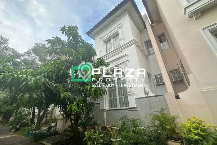 Rumah Mewah Siap Huni LT 140m2 di Rappocini, Makassar Rumah Mewah Siap Huni LT 140m2 di Rappocini, Makassar