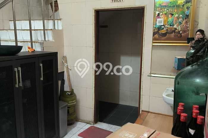 Disewakan Ruko di Pusat Kota Jakarta Barat Ramai Strategis Disewakan Ruko di Pusat Kota Jakarta Barat Ramai Strategis