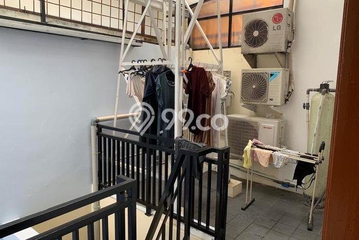 Hunian Mewah Dijual LT 144m2 di Kebon Jeruk, Jakarta Barat Hunian Mewah Dijual LT 144m2 di Kebon Jeruk, Jakarta Barat
