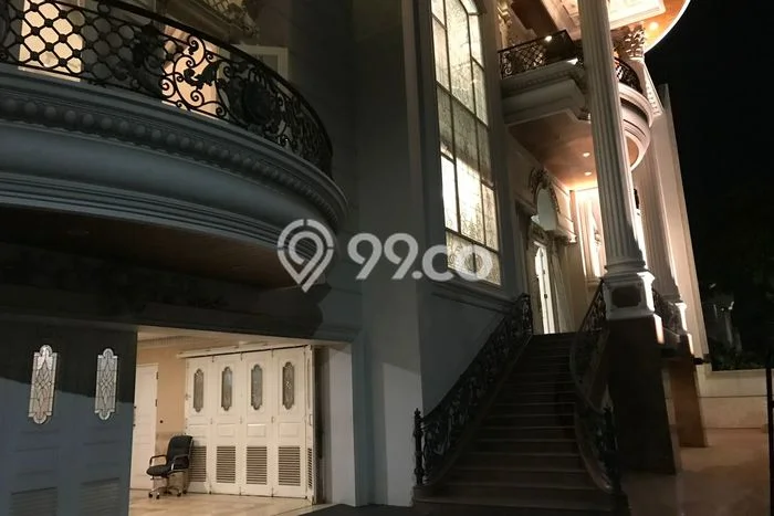 Rumah Elit Modern Tanpa Renovasi di Ancol Jakarta Utara Rumah Elit Modern Tanpa Renovasi di Ancol Jakarta Utara