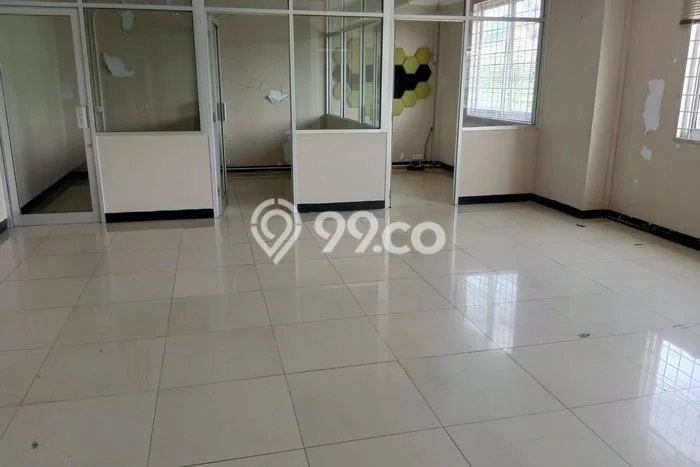 AREA PREMIUM! Gudang For Rent Kawasan , Luas 600m2m², Area Utama AREA PREMIUM! Gudang For Rent Kawasan , Luas 600m2m², Area Utama