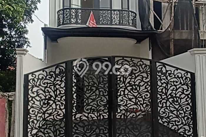 Rumah Luas Asri 3 KT Siap Huni di Joglo Jakarta Barat Rumah Luas Asri 3 KT Siap Huni di Joglo Jakarta Barat