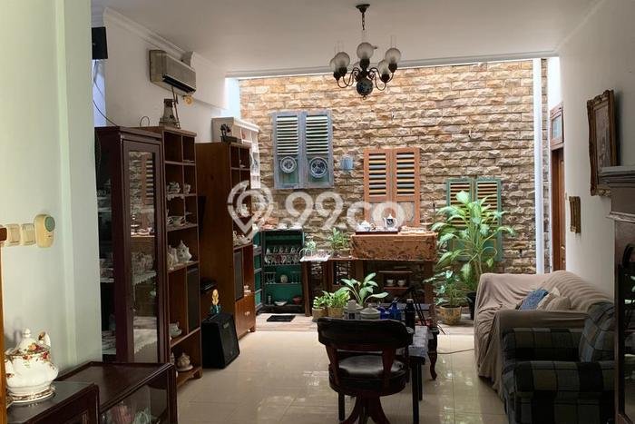 Hunian Elit LB 160m2 Siap Huni Desain Elegan di Puri Indah, Jakarta Barat Hunian Elit LB 160m2 Siap Huni Desain Elegan di Puri Indah, Jakarta Barat
