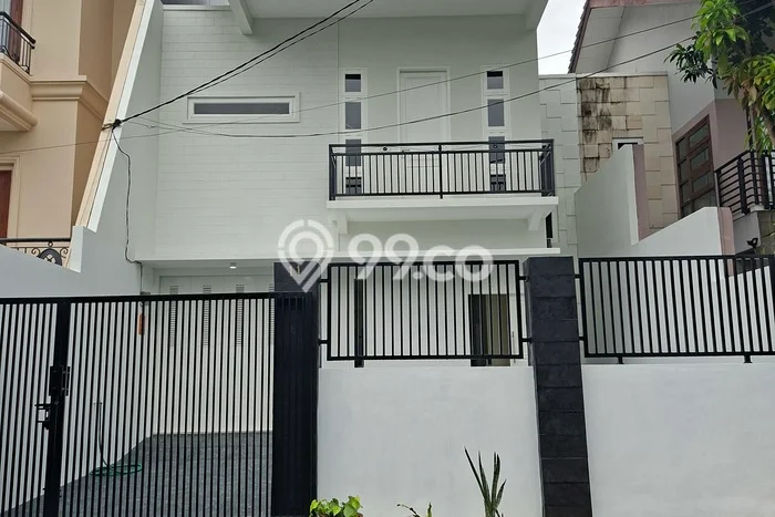 Rumah Sewa Jakarta Barat LT 144m2 LB 200m2 Area Joglo Rumah Sewa Jakarta Barat LT 144m2 LB 200m2 Area Joglo