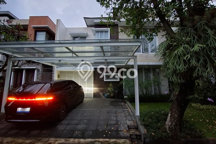 Rumah Sewa Jakarta Barat LT 252m2 LB 320m2 Area Joglo Rumah Sewa Jakarta Barat LT 252m2 LB 320m2 Area Joglo