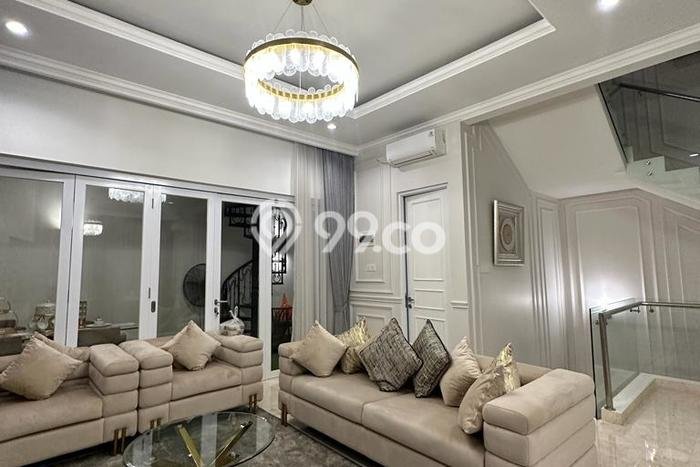 Dijual Rumah Luas Megah Dengan View Eksklusif di Joglo, Jakarta Barat Dijual Rumah Luas Megah Dengan View Eksklusif di Joglo, Jakarta Barat