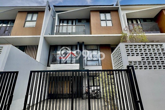 Ready to Use! Luxury House LT 117m2 Desain Elegan di Ampera Ready to Use! Luxury House LT 117m2 Desain Elegan di Ampera