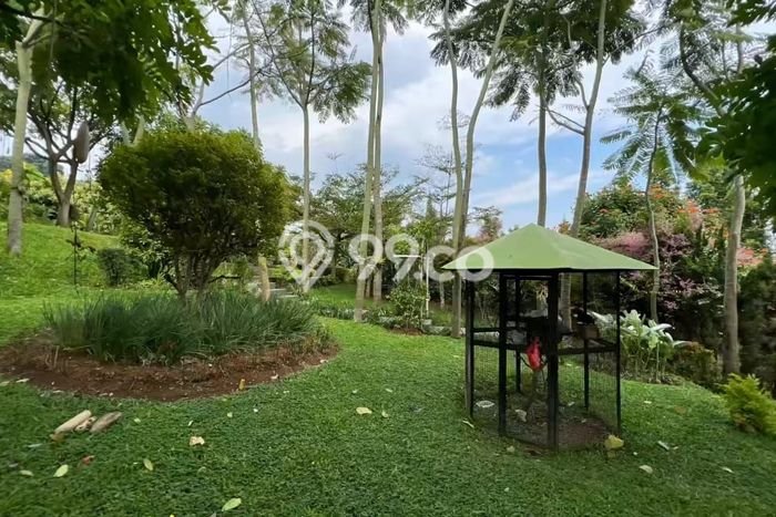 Hunian Mewah LB 600m2 Siap Huni Desain Elegan di Dago, Bandung Hunian Mewah LB 600m2 Siap Huni Desain Elegan di Dago, Bandung