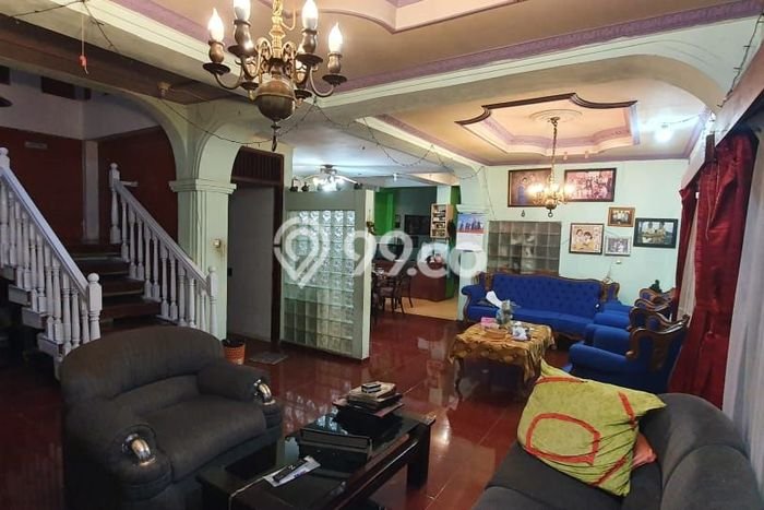 Rumah Modern di Sayap Dago, Bandung, LT 296m² Bangunan 500m² Rumah Modern di Sayap Dago, Bandung, LT 296m² Bangunan 500m²
