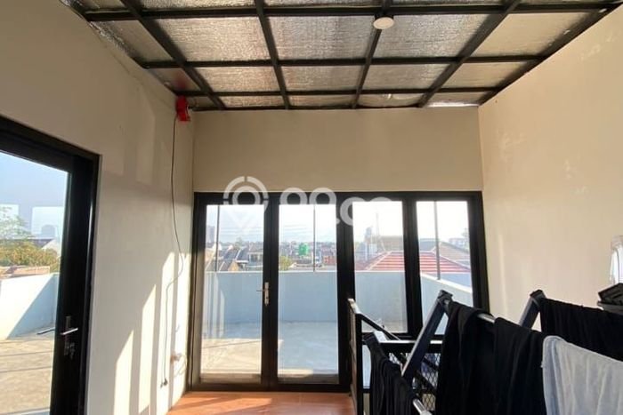 SIAP HUNI! Rumah Strategis di Arcamanik, LT 76m² Bangunan 113m² SIAP HUNI! Rumah Strategis di Arcamanik, LT 76m² Bangunan 113m²