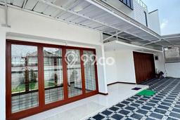Rumah Akses Mudah di Buah Batu, Bandung, Luas 286m² LB 450m² Rumah Akses Mudah di Buah Batu, Bandung, Luas 286m² LB 450m²