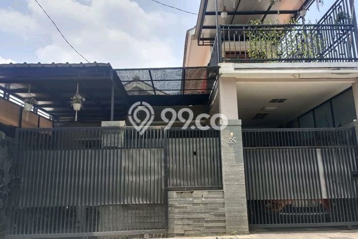 Jual Rumah Bagus Siap Huni LB 220m2 di Arcamanik, Bandung Jual Rumah Bagus Siap Huni LB 220m2 di Arcamanik, Bandung