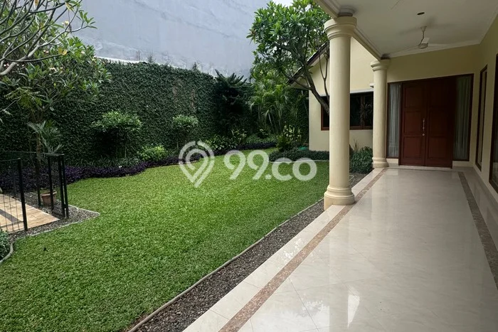 Sewa Rumah Nyaman di Pejaten LT 1300m2 / LB 800m2 Kondisi Bagus Sewa Rumah Nyaman di Pejaten LT 1300m2 / LB 800m2 Kondisi Bagus