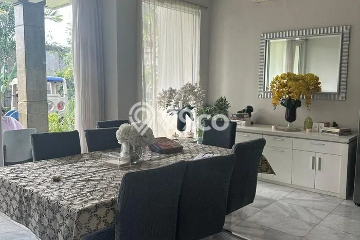 Rumah Bagus Disewakan di Pejaten, Jakarta Selatan LT 1300m2, LB 800m2 Rumah Bagus Disewakan di Pejaten, Jakarta Selatan LT 1300m2, LB 800m2