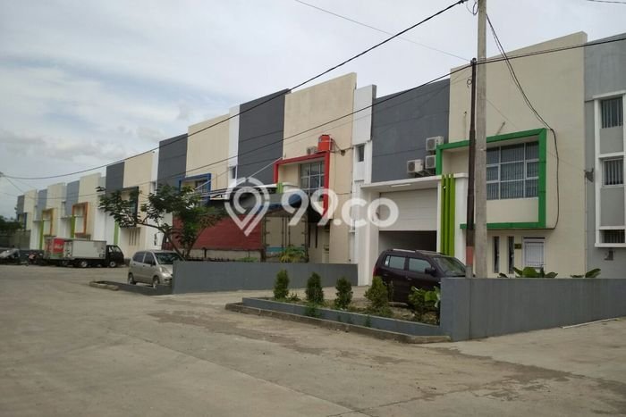 Area Ramai! Gudang Dijual di Soreang untuk Bisnis Luas Bangunan 144m2 Area Ramai! Gudang Dijual di Soreang untuk Bisnis Luas Bangunan 144m2