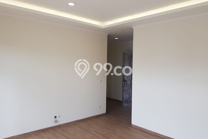 Hunian Mewah LB 250m2 Siap Pakai Desain Elegan di Suvarna Sutera, Tangerang Hunian Mewah LB 250m2 Siap Pakai Desain Elegan di Suvarna Sutera, Tangerang