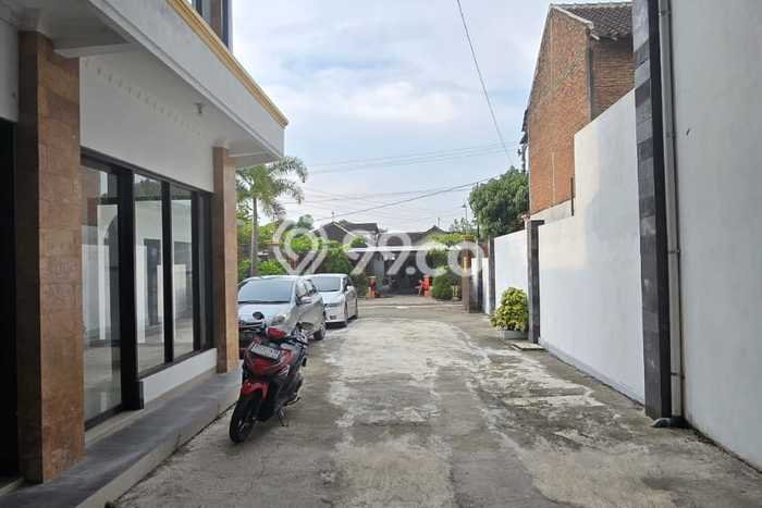 Gudang Strategis Kawasan Gatak, Luas 607m², Area Bisnis, Lokasi Ramai Gudang Strategis Kawasan Gatak, Luas 607m², Area Bisnis, Lokasi Ramai