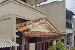 Rumah di Kartosuro, Dekat Pusat Kota, 2 KM, LT 111m² Bangunan 170m² Rumah di Kartosuro, Dekat Pusat Kota, 2 KM, LT 111m² Bangunan 170m²