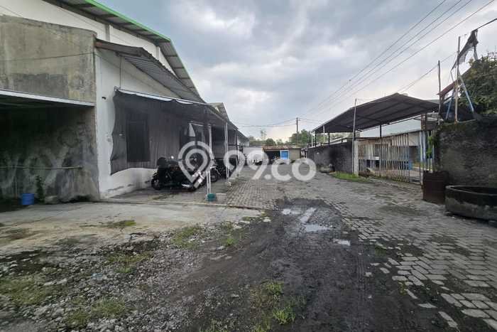 Gudang Dijual di Grogol Sukoharjo dengan Luas Bangunan 330m2 Gudang Dijual di Grogol Sukoharjo dengan Luas Bangunan 330m2