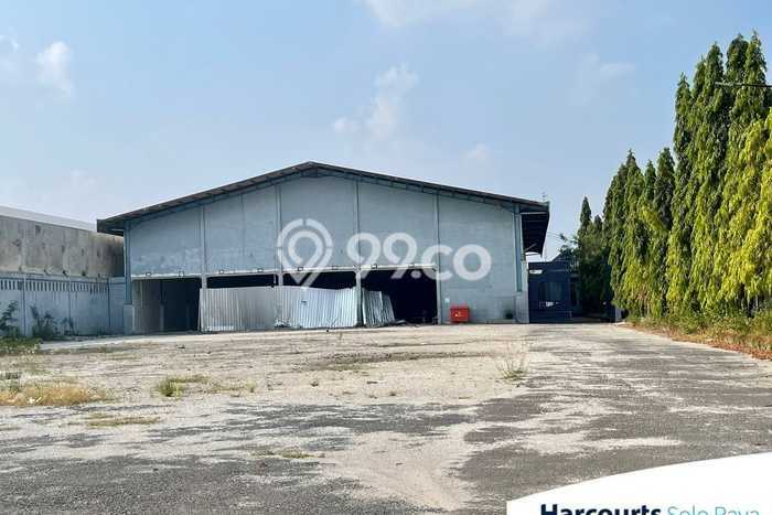 Gudang Komersial Disewakan di Colomadu Solo Luas 1800m2 Gudang Komersial Disewakan di Colomadu Solo Luas 1800m2