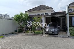 Rumah Modern Minimalis 2 KT Bisa Langsung Pindah di Gentan Rumah Modern Minimalis 2 KT Bisa Langsung Pindah di Gentan