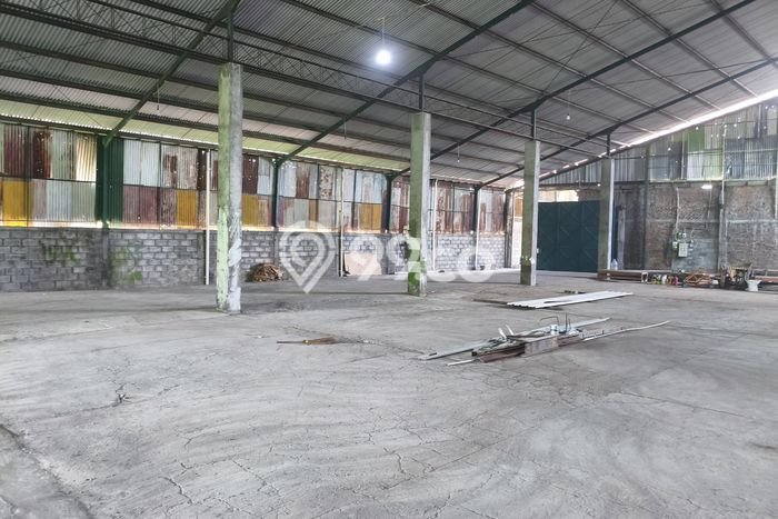 Disewakan Gudang di Gondangrejo Karanganyar LT 2200m2, LB 1150m2 Disewakan Gudang di Gondangrejo Karanganyar LT 2200m2, LB 1150m2