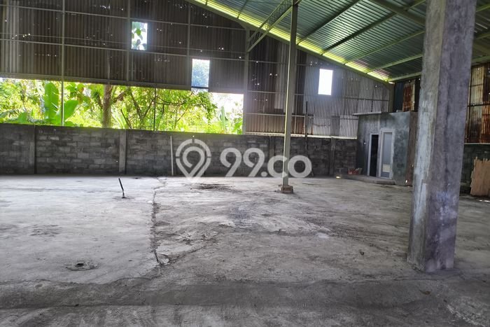 Disewakan Gudang di Gondangrejo Karanganyar LT 2200m2, LB 1150m2 Disewakan Gudang di Gondangrejo Karanganyar LT 2200m2, LB 1150m2