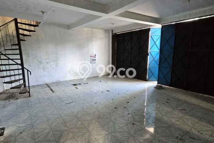 Gudang disewakan lokasi strategis Pasar Kliwon Solo 600m2 Gudang disewakan lokasi strategis Pasar Kliwon Solo 600m2
